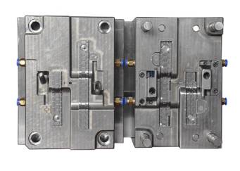 作為一家專業(yè)的塑料模具生產(chǎn)廠家需要做大一些什么事情？