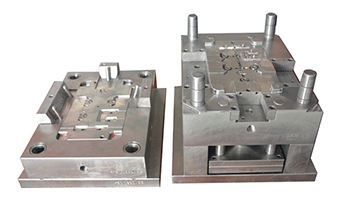 做注塑模具時(shí)，應(yīng)在什么情況下考慮采樣先行復(fù)位機(jī)構(gòu)？