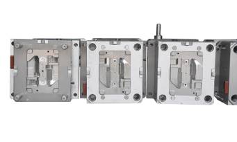 精密注塑模具加工成型的精度受什么因素影響呢？