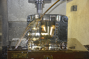 提升生產(chǎn)效率與質(zhì)量：精密模具設計中的關鍵優(yōu)化策略