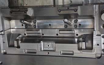 塑膠模具廠怎樣提高生產效率與質量？