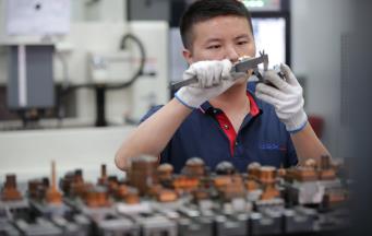 如何精準計算注塑成型周期？