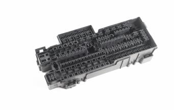 高精度注塑成型如何解決電動(dòng)汽車零部件挑戰(zhàn)？